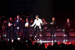 Justin dancing